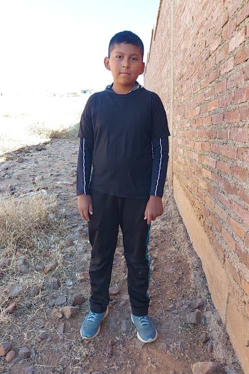 A picture of Luis Andres