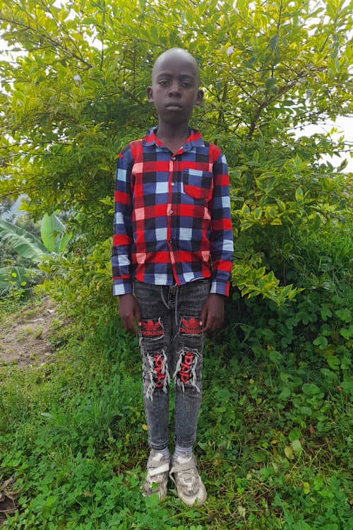 An unsponsored boy named Ngenzi from Rwanda who lives in an AIDS-affected area, is vulnerable to exploitation and has waited 573 days for a sponsor.