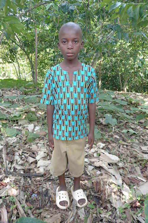 An unsponsored boy named Fabrice from Rwanda who lives in an AIDS-affected area, is vulnerable to exploitation and has waited 494 days for a sponsor.