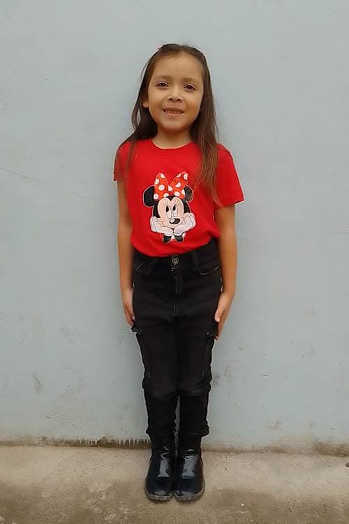 An unsponsored girl named Nassari from Honduras who has waited 463 days for a sponsor.
