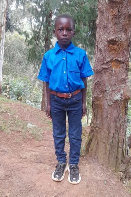 An unsponsored boy named Niyonsenga from Rwanda who lives in an AIDS-affected area, is vulnerable to exploitation and has waited 574 days for a sponsor.