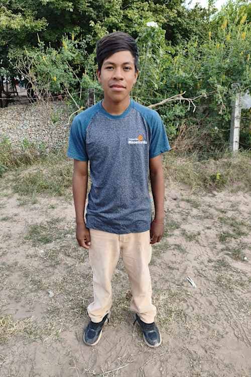 An unsponsored boy named Edivaldo from Bolivia who has waited 454 days for a sponsor.