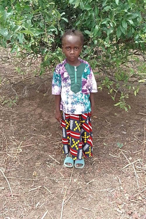 An unsponsored girl named Djamilatou from Burkina Faso who lives in an AIDS-affected area, is vulnerable to exploitation and has waited 608 days for a sponsor.