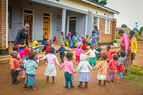 Malawi children playing