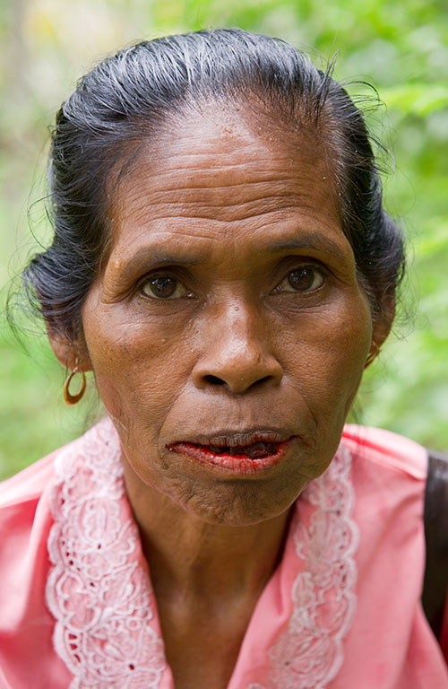 A female member of the Suma tribe