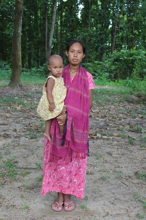 An unsponsored girl named Hemontikha from Bangladesh who is vulnerable to exploitation and has waited 663 days for a sponsor.