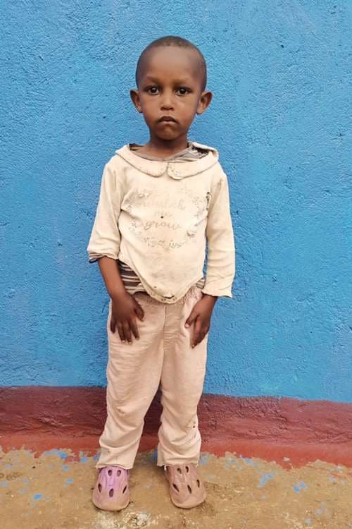 An unsponsored boy named Awtaru from Ethiopia who lives in an AIDS-affected area, is vulnerable to exploitation and has waited 637 days for a sponsor.