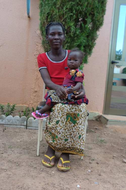 An unsponsored girl named Grâce from Burkina Faso who lives in an AIDS-affected area, is vulnerable to exploitation and has waited 563 days for a sponsor.