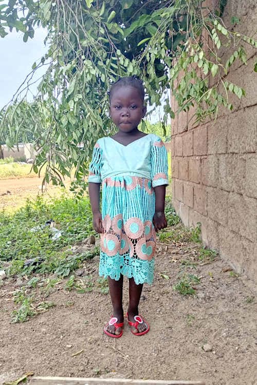 An unsponsored girl named Mamounata from Burkina Faso who lives in an AIDS-affected area, is vulnerable to exploitation and has waited 544 days for a sponsor.