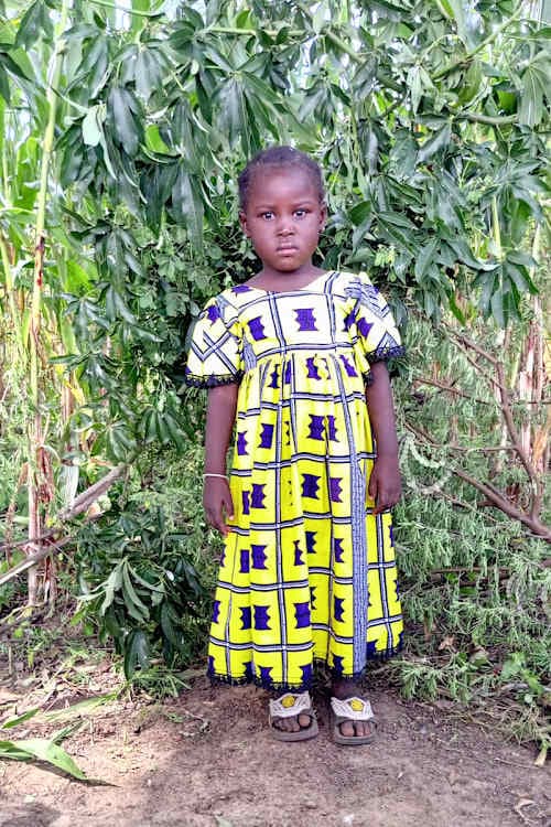 An unsponsored girl named Wendinda from Burkina Faso who lives in an AIDS-affected area, is vulnerable to exploitation and has waited 568 days for a sponsor.