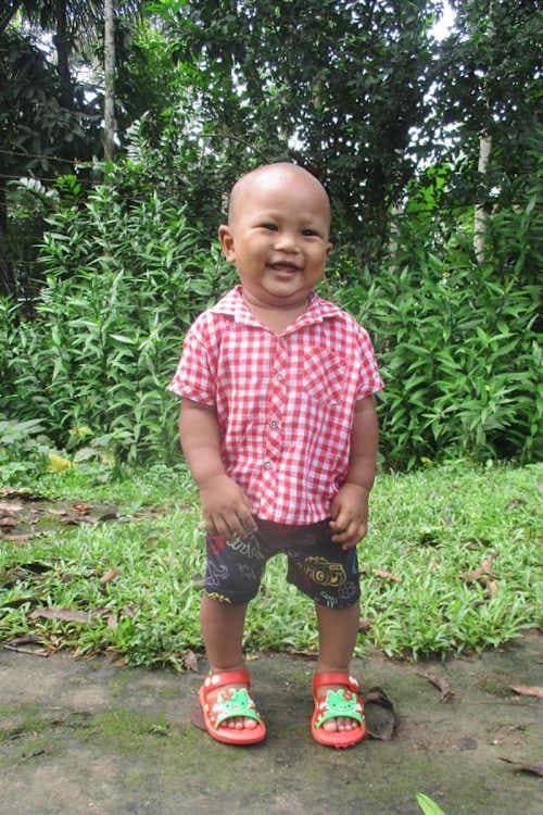 An unsponsored boy named Sarangha from Bangladesh who is vulnerable to exploitation and has waited 572 days for a sponsor.