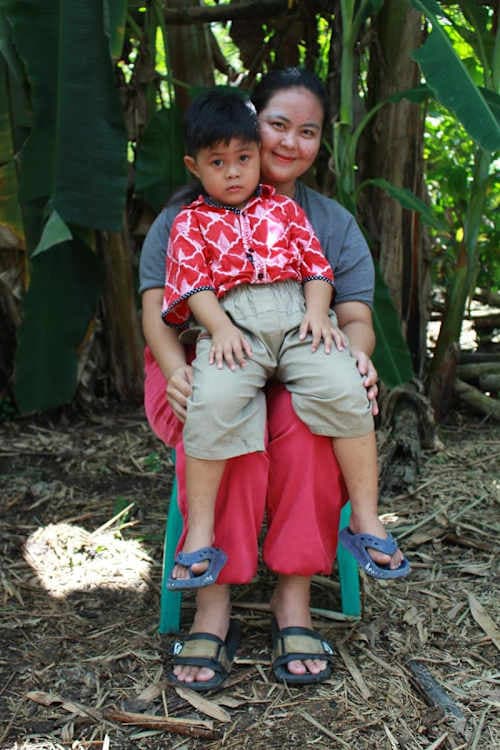 An unsponsored boy named Ayen from Indonesia who has waited 547 days for a sponsor.