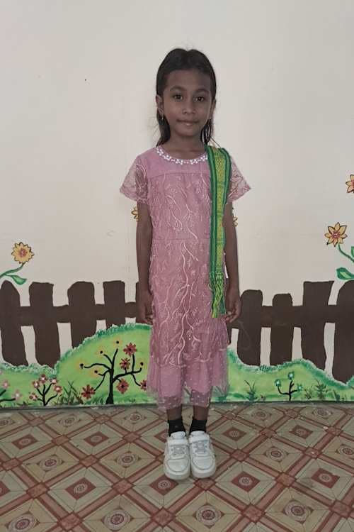 An unsponsored girl named Melisa from Indonesia who has waited 510 days for a sponsor.