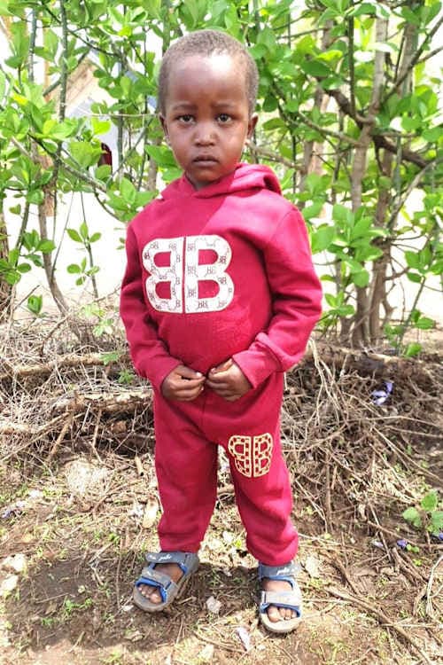 An unsponsored boy named Yohana from Tanzania who lives in an AIDS-affected area, is vulnerable to exploitation and has waited 542 days for a sponsor.