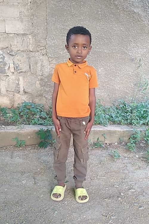 An unsponsored boy named Yohannes from Ethiopia who lives in an AIDS-affected area, is vulnerable to exploitation and has waited 513 days for a sponsor.
