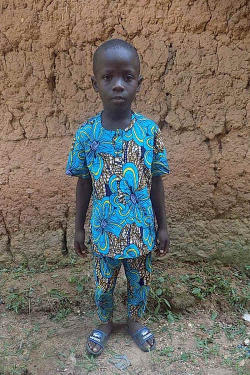 An unsponsored boy named Jules from Togo who lives in an AIDS-affected area, is vulnerable to exploitation and has waited 572 days for a sponsor.