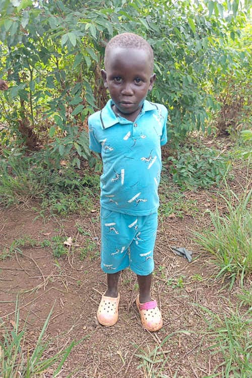 An unsponsored boy named Vianne from Uganda who lives in an AIDS-affected area, is vulnerable to exploitation and has waited 495 days for a sponsor.