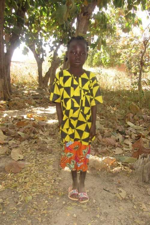 An unsponsored girl named Massi from Burkina Faso who lives in an AIDS-affected area, is vulnerable to exploitation and has waited 471 days for a sponsor.