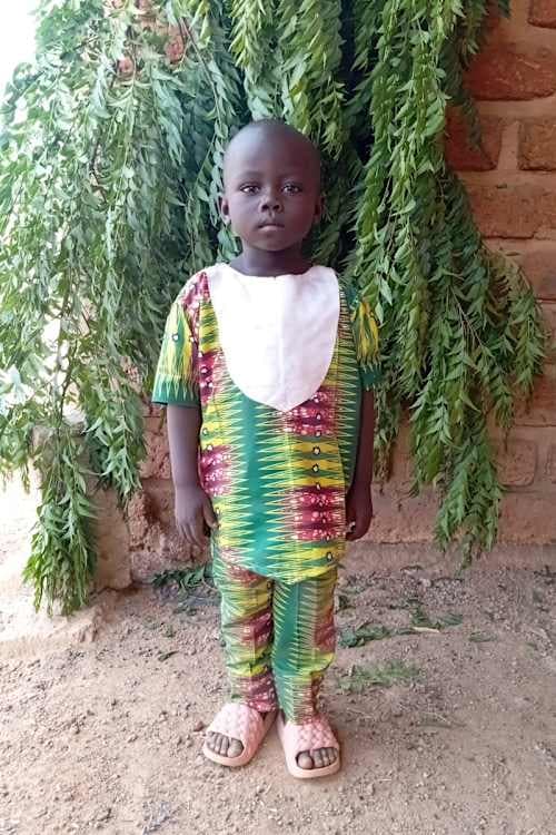An unsponsored boy named Moussa from Burkina Faso who lives in an AIDS-affected area, is vulnerable to exploitation and has waited 545 days for a sponsor.