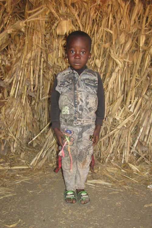 An unsponsored boy named Moumouni from Burkina Faso who lives in an AIDS-affected area, is vulnerable to exploitation and has waited 473 days for a sponsor.