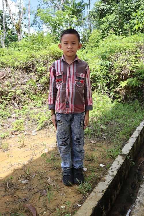 An unsponsored boy named Nando from Indonesia who has waited 504 days for a sponsor.