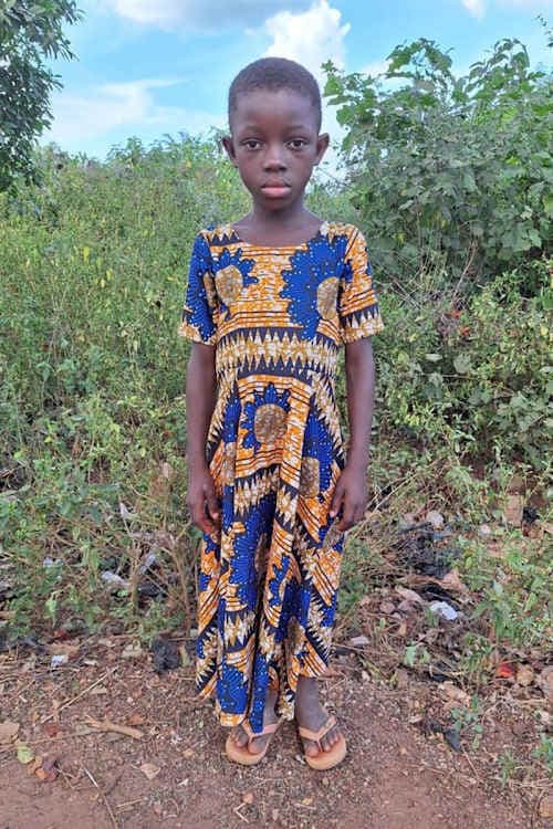 An unsponsored girl named Hono from Togo who lives in an AIDS-affected area, is vulnerable to exploitation and has waited 472 days for a sponsor.