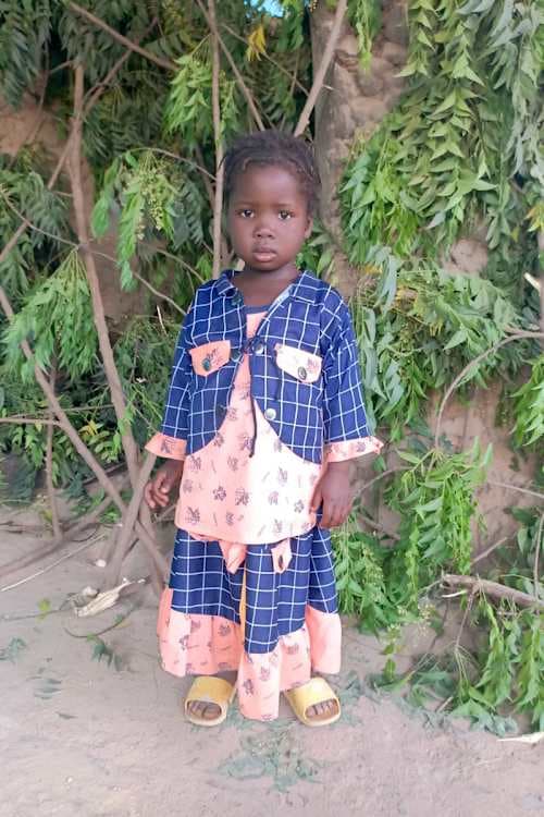 An unsponsored girl named Zoulayatou from Burkina Faso who lives in an AIDS-affected area, is vulnerable to exploitation and has waited 492 days for a sponsor.