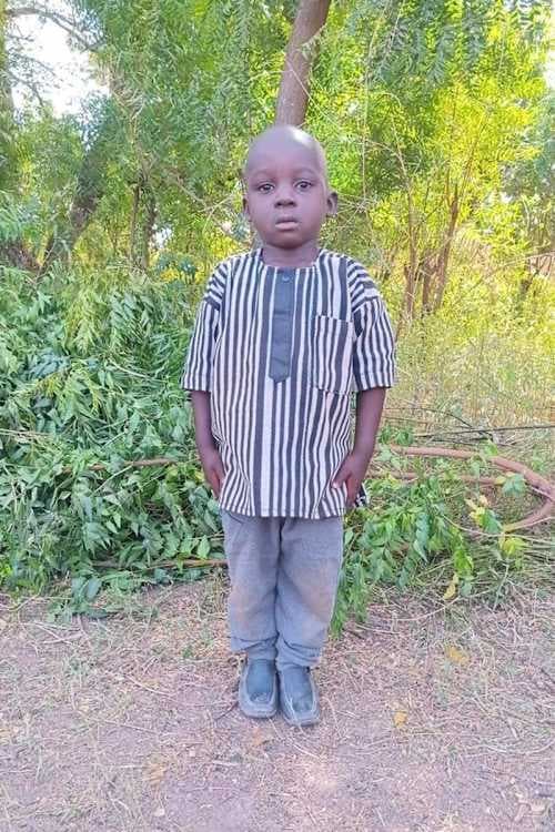 An unsponsored boy named Joachim from Burkina Faso who lives in an AIDS-affected area, is vulnerable to exploitation and has waited 493 days for a sponsor.
