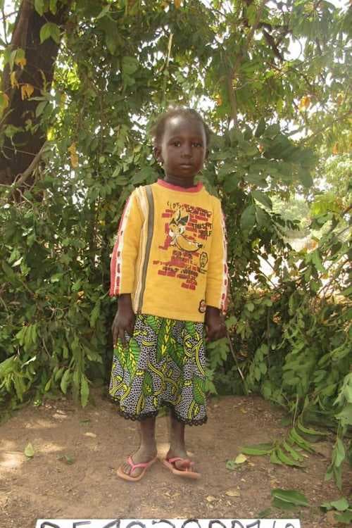 An unsponsored girl named Gerardine from Burkina Faso who lives in an AIDS-affected area, is vulnerable to exploitation and has waited 495 days for a sponsor.