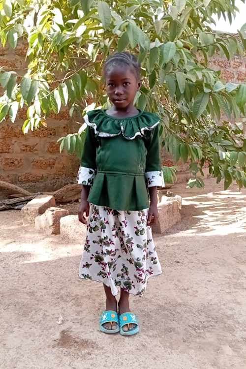 An unsponsored girl named Zalissa from Burkina Faso who lives in an AIDS-affected area, is vulnerable to exploitation and has waited 533 days for a sponsor.