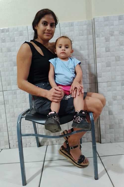 An unsponsored girl named Endra from Honduras who has waited 547 days for a sponsor.