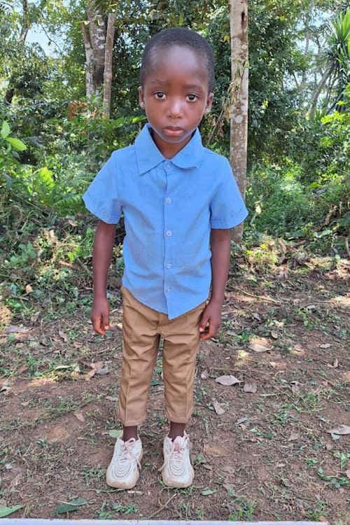 An unsponsored boy named Emmanuel from Togo who lives in an AIDS-affected area, is vulnerable to exploitation and has waited 467 days for a sponsor.