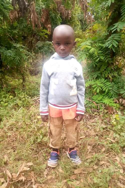 An unsponsored boy named Gifton from Kenya who lives in an AIDS-affected area and has waited 451 days for a sponsor.