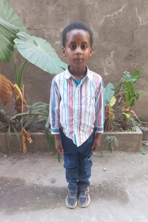 An unsponsored boy named Yosef from Ethiopia who lives in an AIDS-affected area, is vulnerable to exploitation and has waited 496 days for a sponsor.