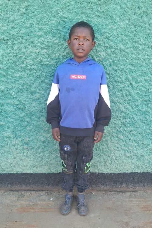 An unsponsored boy named Alazar from Ethiopia who lives in an AIDS-affected area, is vulnerable to exploitation and has waited 554 days for a sponsor.