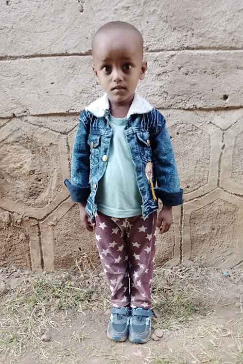 An unsponsored boy named Sulitan from Ethiopia who lives in an AIDS-affected area, is vulnerable to exploitation and has waited 450 days for a sponsor.