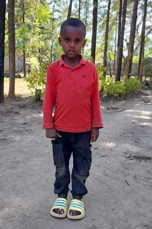An unsponsored boy named Girum from Ethiopia who lives in an AIDS-affected area, is vulnerable to exploitation and has waited 628 days for a sponsor.