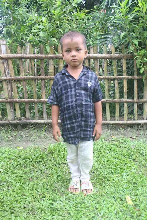 An unsponsored boy named Rabindranath from Bangladesh who is vulnerable to exploitation and has waited 475 days for a sponsor.