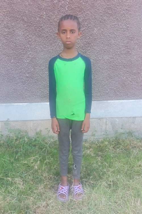 An unsponsored girl named Hiran from Ethiopia who lives in an AIDS-affected area, is vulnerable to exploitation and has waited 511 days for a sponsor.