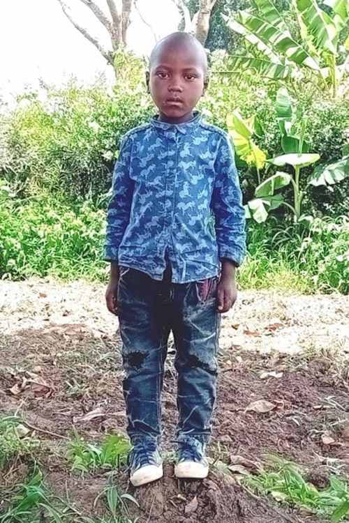 An unsponsored boy named Fadhili from Tanzania who lives in an AIDS-affected area, is vulnerable to exploitation and has waited 442 days for a sponsor.