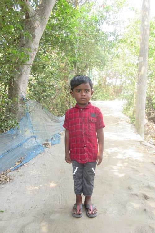 An unsponsored boy named Aridho from Bangladesh who is vulnerable to exploitation and has waited 413 days for a sponsor.