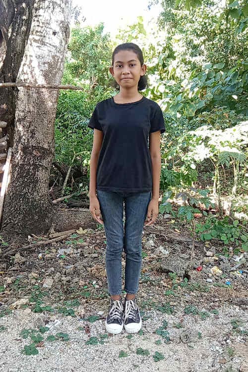 An unsponsored girl named Vika from Indonesia who has waited 37 days for a sponsor.