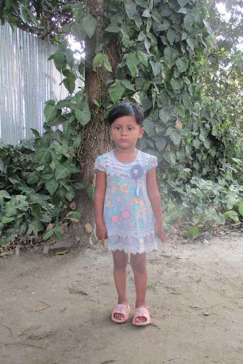 An unsponsored girl named Hiya from Bangladesh who is vulnerable to exploitation and has waited 474 days for a sponsor.