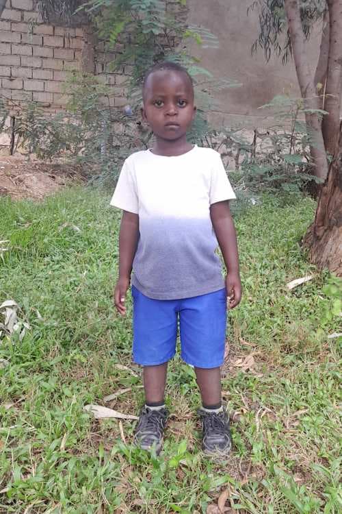 An unsponsored boy named Ganza from Rwanda who lives in an AIDS-affected area, is vulnerable to exploitation and has waited 513 days for a sponsor.