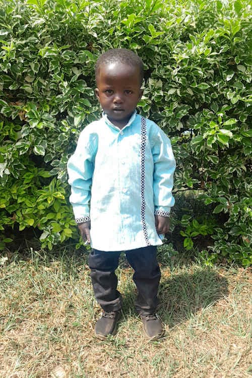 An unsponsored boy named Shalomo from Rwanda who lives in an AIDS-affected area, is vulnerable to exploitation and has waited 557 days for a sponsor.