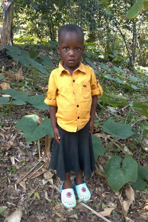 An unsponsored girl named Lea from Rwanda who lives in an AIDS-affected area, is vulnerable to exploitation and has waited 423 days for a sponsor.
