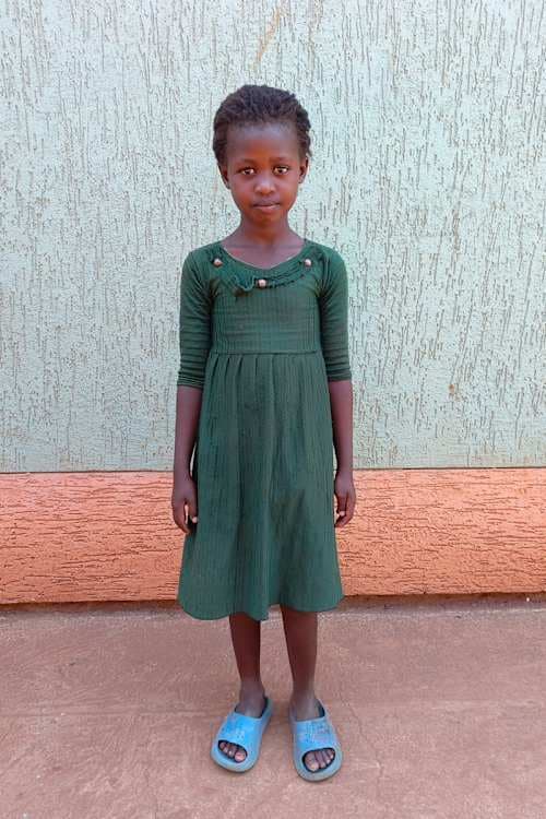 An unsponsored girl named Asnakech from Ethiopia who lives in an AIDS-affected area, is vulnerable to exploitation and has waited 487 days for a sponsor.