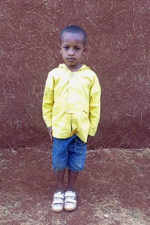 An unsponsored boy named Darara from Ethiopia who lives in an AIDS-affected area, is vulnerable to exploitation and has waited 481 days for a sponsor.