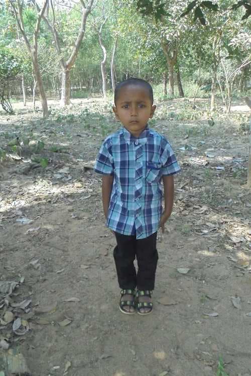 An unsponsored boy named Fuad from Bangladesh who is vulnerable to exploitation and has waited 468 days for a sponsor.
