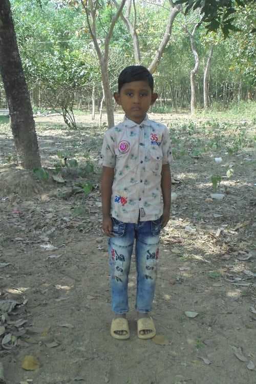 An unsponsored boy named Alif from Bangladesh who is vulnerable to exploitation and has waited 468 days for a sponsor.